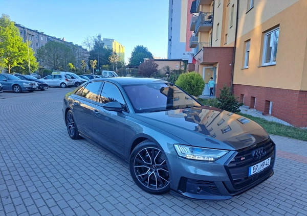 Audi S8 cena 429999 przebieg: 99000, rok produkcji 2020 z Wałbrzych małe 596